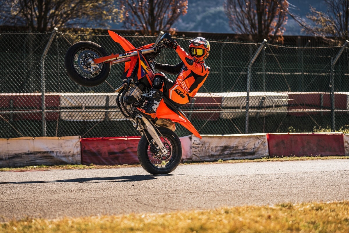 KTM presenta la 450 SMR 2026